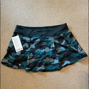 Lululemon Pace Rival MR Skirt Long. Size 12. Teal Blue Gray Forest Green